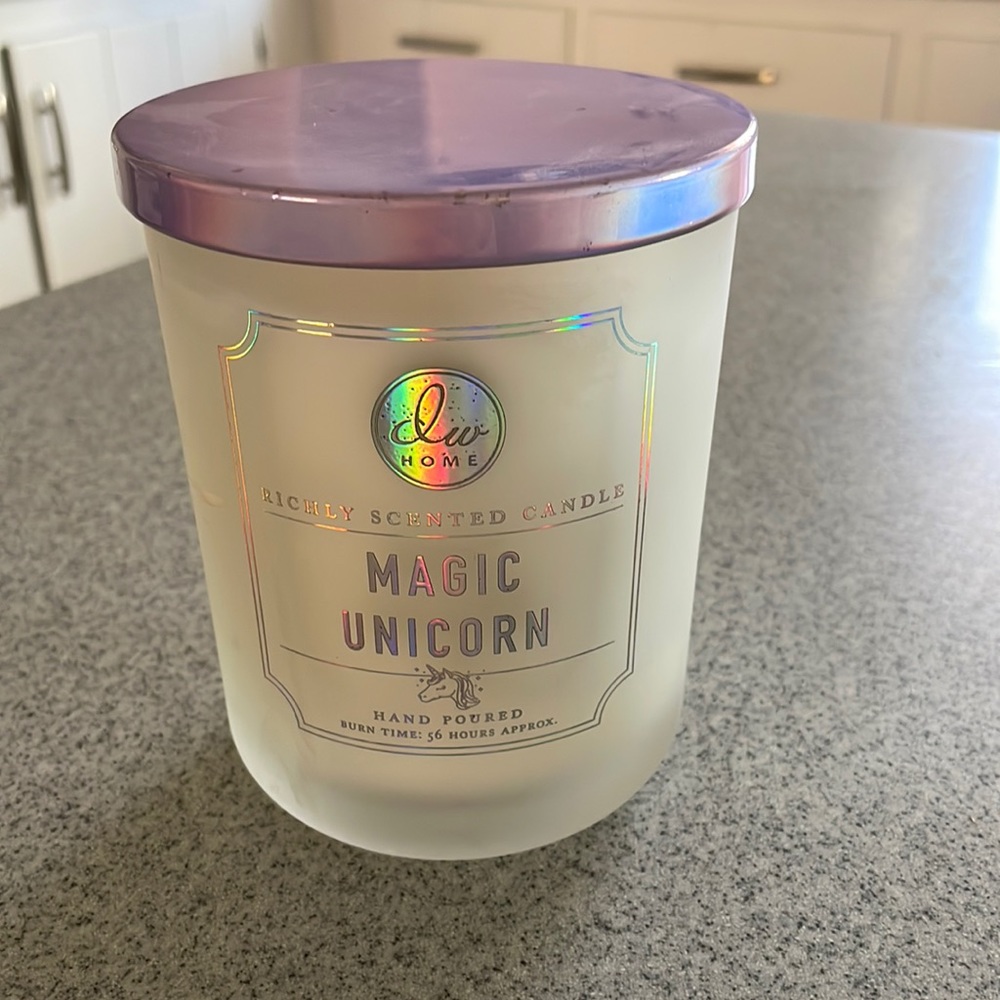 DW Home magic unicorn candle